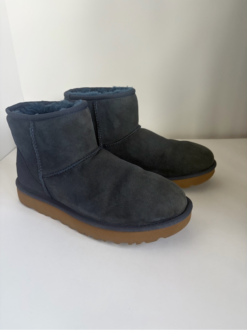 UGG Classic Mini Suede Shearling Boots in Indigo Blue Womens Size 9